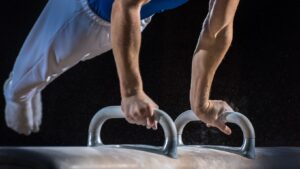 Loncat Kangkang Di Atas Peti Lompat Termasuk Ke Dalam Olahraga