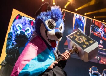 SonicFox Wins Mortal Kombat 11 Championship, Shouts Out Bernie Sanders