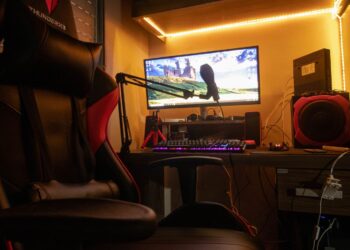 From Living Room to Global Stage: How Gaming Platforms Became the New Entertainment Epicenters