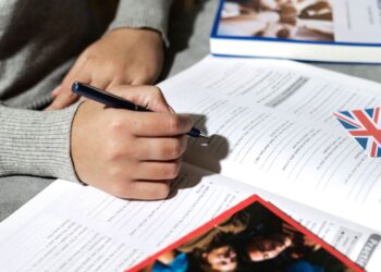 How To Register a Company in The UK: A Complete Beginner’s Guide