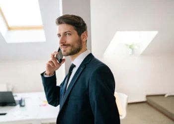 Business Connectivity Trends: The Rise of eSIM Solutions