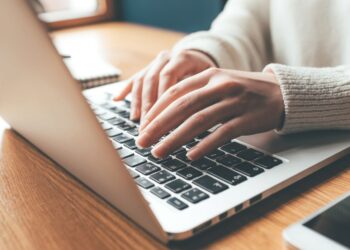 Essential Digital Safety When Working On The Move