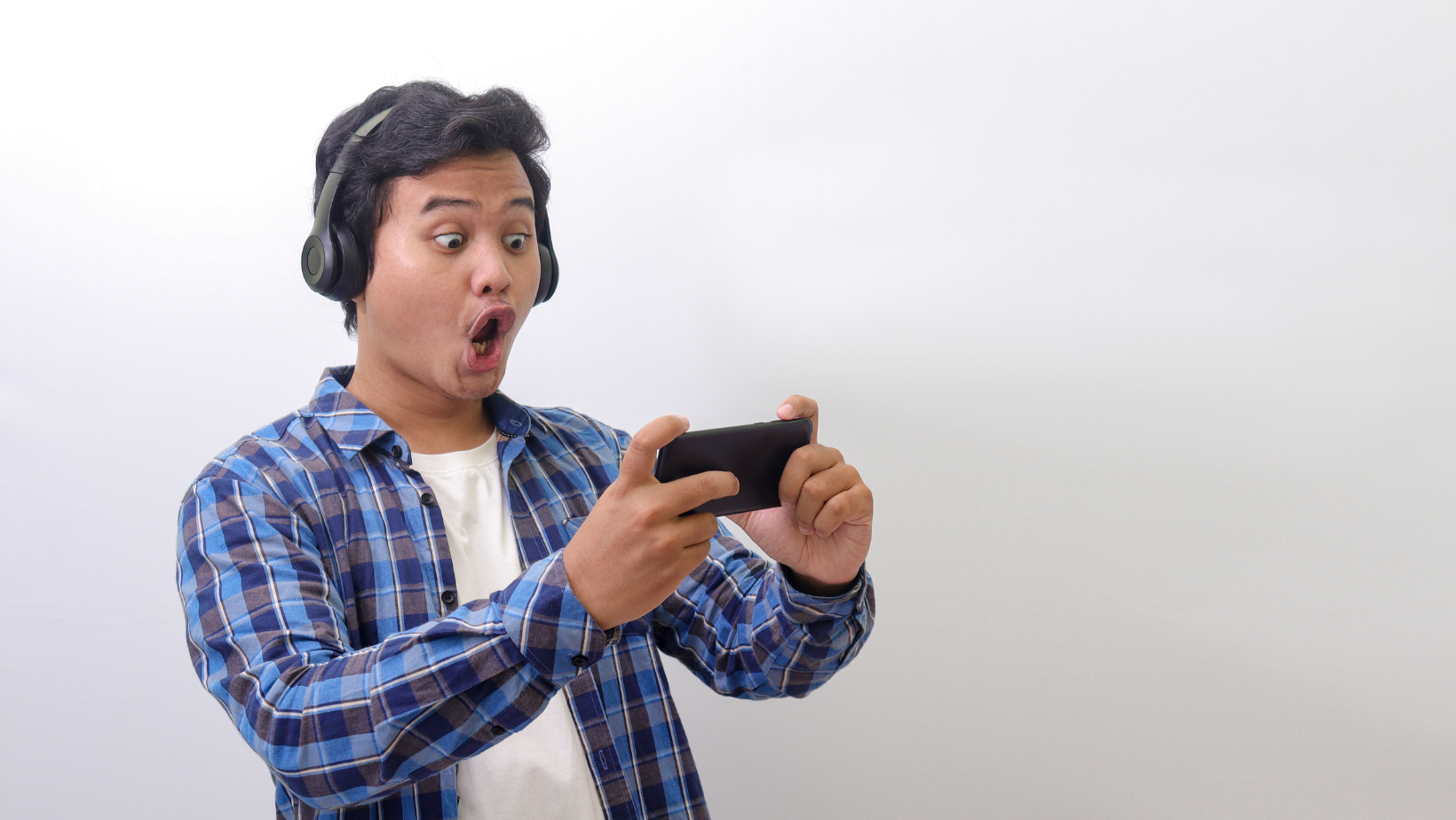 Mobile Casino Gaming in South Africa: Why More Players from Soweto to Sandton
Are Switching to Phone-Based Gambling