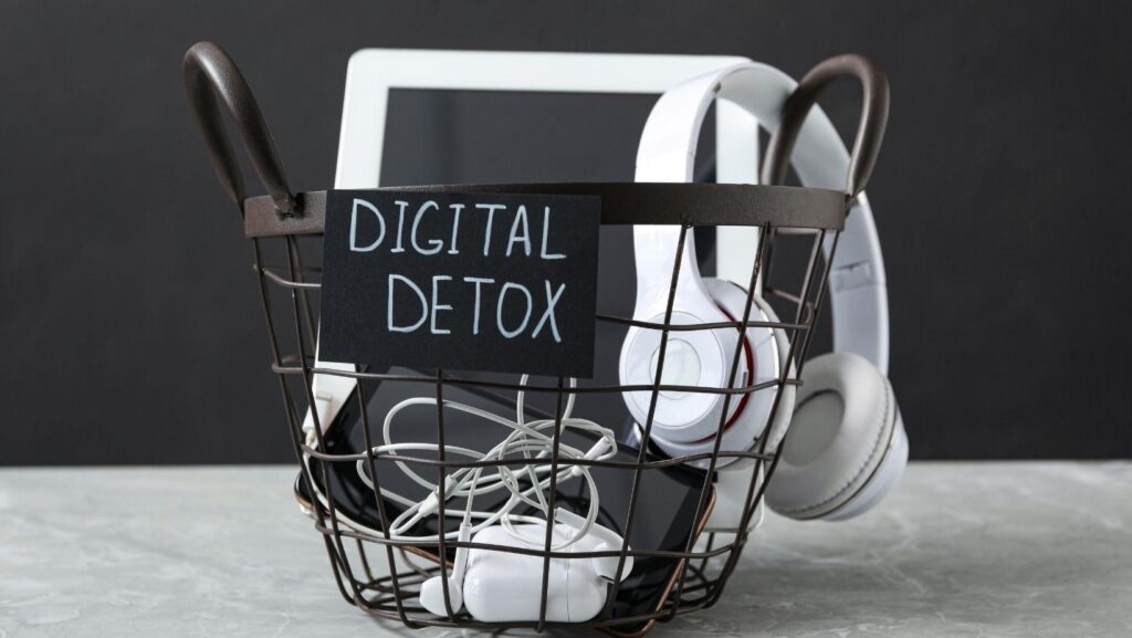 Digital Detox: Benefits for Focus and Productivity