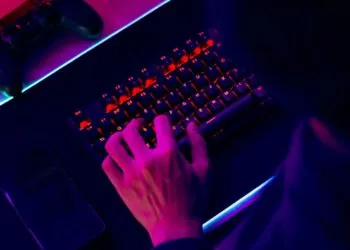 How to Tell if a Free Case Offer Is Legit or a Scam